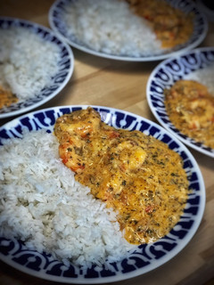 Foto principal de Langostinos con salsa de cacahuete y arroz basmati