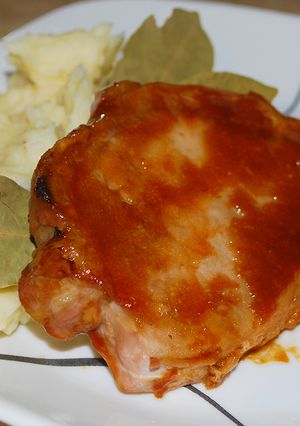 A picture of Tangy Marinated Pork Chops.