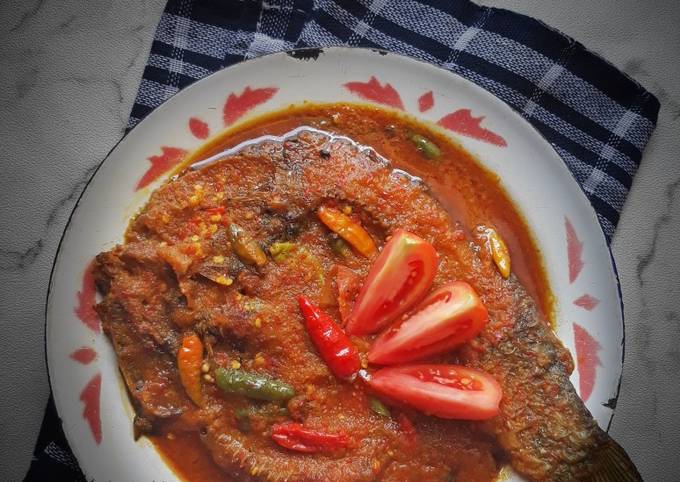 Ikan Mas Asam Pedas