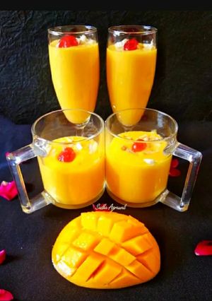 मैंगो मिल्क मलाई शेक (mango milk malai shake recipe in Hindi) रेसिपी मुख्य फोटो