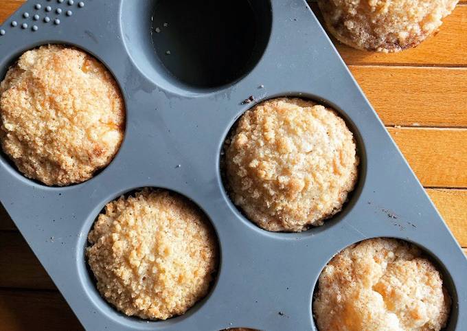 Apple Crumble Muffins