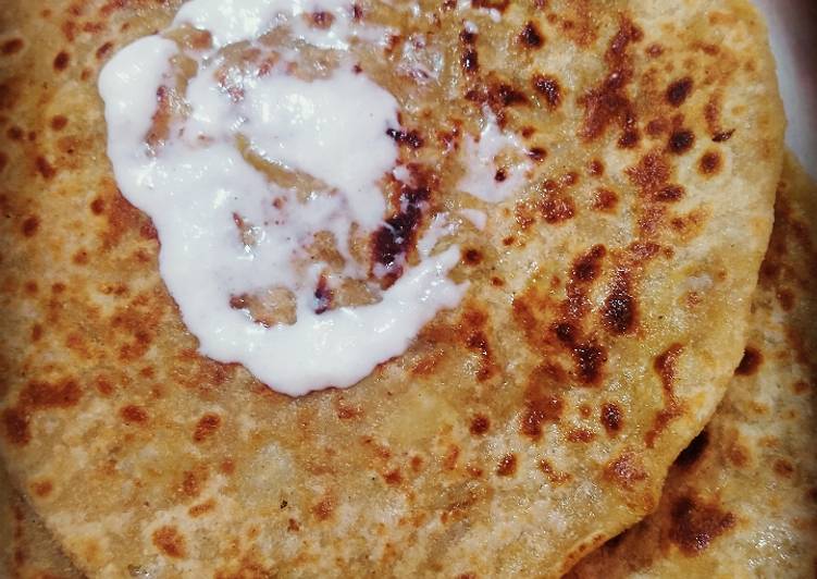 Recipe of Favorite Punjabi Aloo paratha🥔🥔