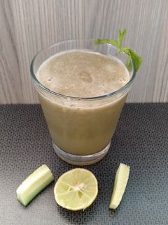 કાકડી ટામેટાં નું જયુસ (Cucumber Tomato Juice Recipe In Gujarati) રેસીપી મુખ્ય ફોટો