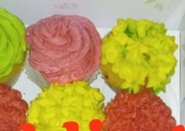 Vanilla cup cakes