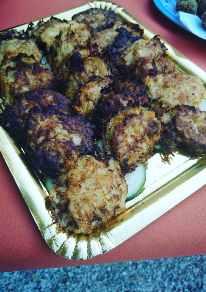 Una foto de Miniburguers de patata cebolla y queso