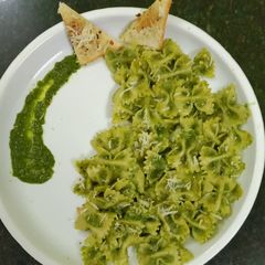 A picture of Vegan Pesto with Farfalle Pasta.