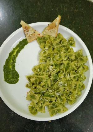 A picture of Vegan Pesto with Farfalle Pasta.