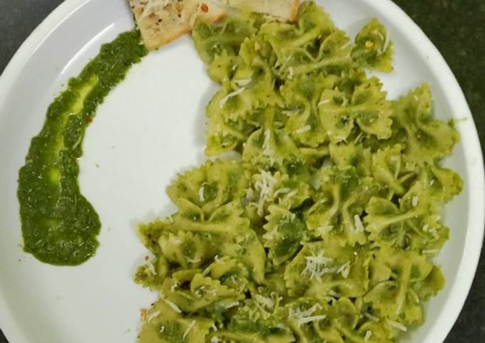 Easiest Way to Prepare Perfect Vegan Pesto with Farfalle Pasta