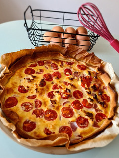 Une photo de Quiche tomate vache qui rit et jambon