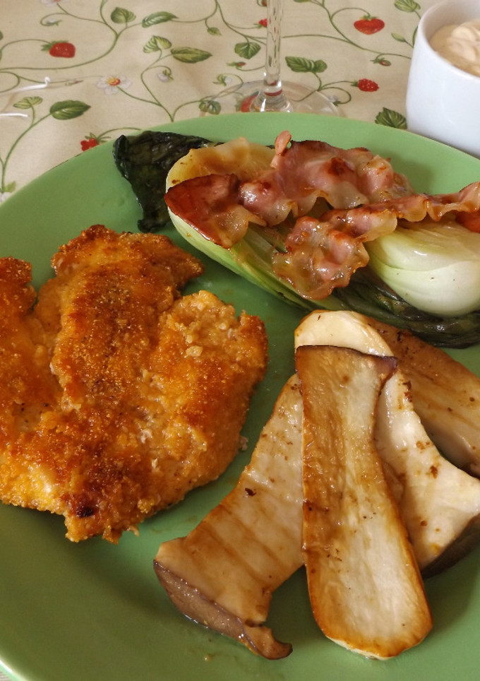 Una foto de Pechugas de pollo rebozadas con polenta y pimentón