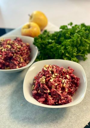 Une photo de Salade revigorante de betterave rouge