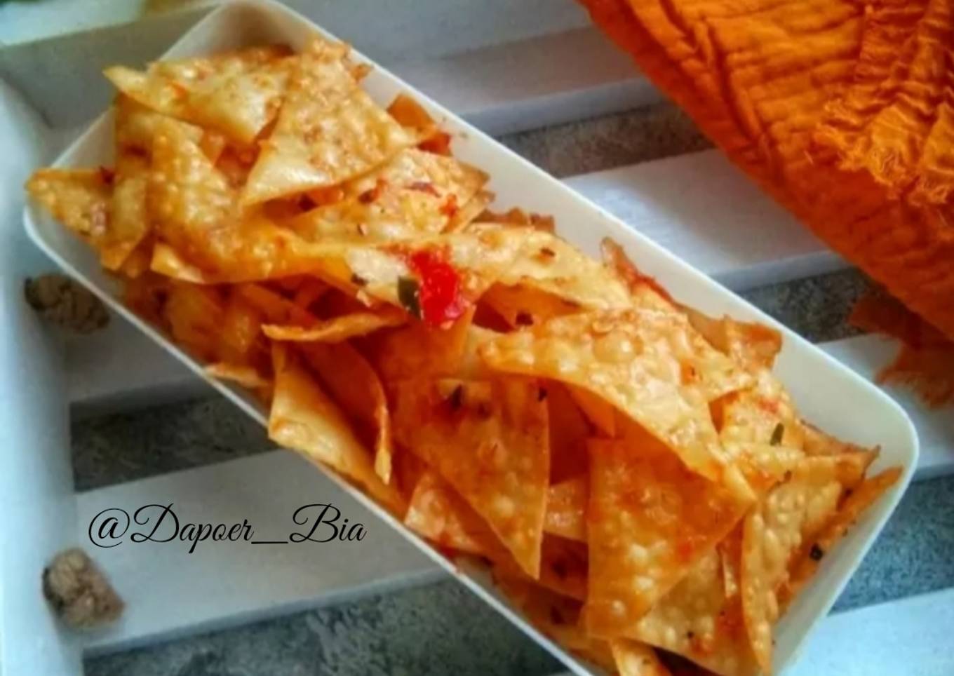 Keripik Pangsit Pedas Manis