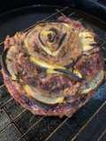 Enrollado de carne al horno con forma de rosa (vacío al limón)