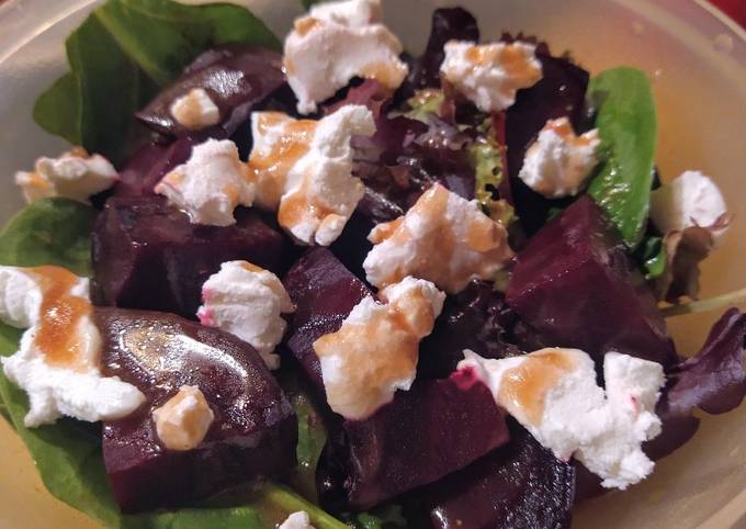 Recipe of Super Quick Homemade Roasted Beet and Goat Cheese Salad