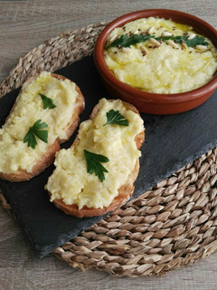 Una foto de Tostas de Ajoatao