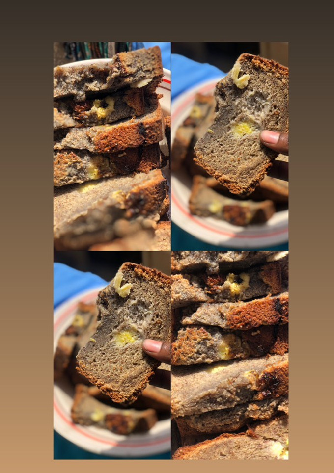 A picture of Banana 🍌 cake.