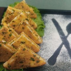A picture of Crispy Party Potato Sandwiches.