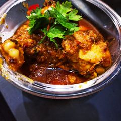 A picture of Bhuna Chicken Masala.