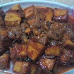 A picture of Paneer masala.