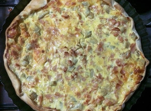 Una foto de Quiche de alcachofas y jamón