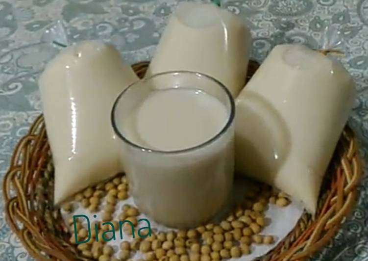 Resep Susu Kacang Kedelai | Cara Mengolah Susu Kacang Kedelai Yang Enak Banget