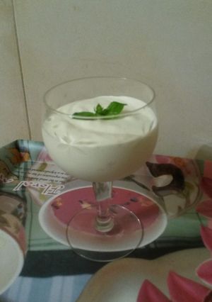 Una foto de Mouse helada de lemoncello y jengibre