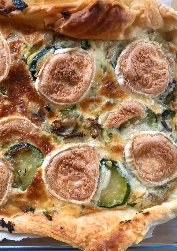 Una foto de Quiche de calabacín y queso de cabra