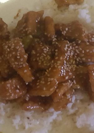 A picture of Orange Chicken.