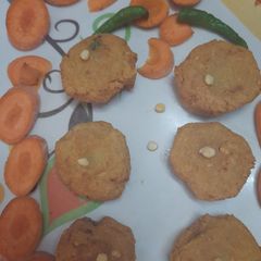 A picture of Chana dal pakodi.