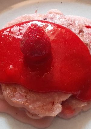 A picture of Strawberry Pancakes.