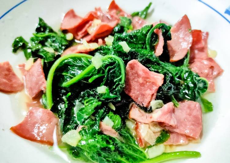 Tumis Bayam dan Smoked Beef