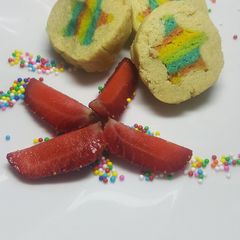 A picture of Star rainbow cookies.