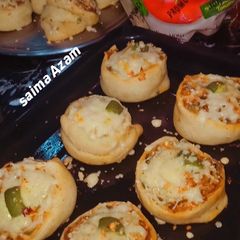 A picture of Pin wheel pizza🍕.