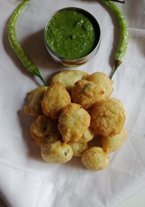 દાળવડા (Dal Vada Recipe In Gujarati) રેસીપી મુખ્ય ફોટો
