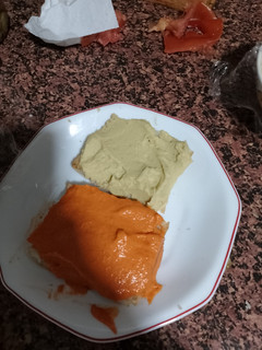 Una foto de Hummus del Piquillo