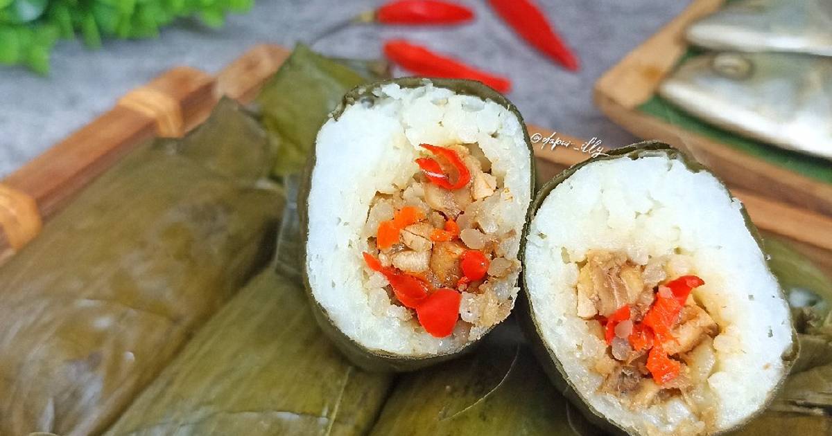 Resep Arem Arem Pedas Iwak Peda oleh Dapur illy Cookpad