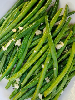 A picture of Buttered Garlic Green Beans.