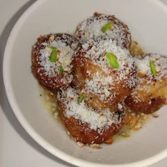 A picture of Paneer sweet balls.