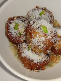 A picture of Paneer sweet balls.