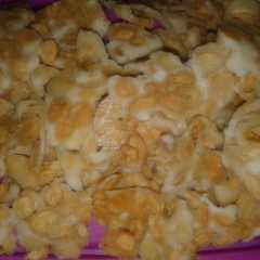 A picture of Kripik tempe 아라 시바.