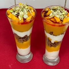 A picture of Mango yoghurt parfait.