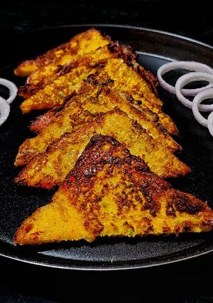 ডিম পাউরুটি টোস্ট (dim pauruti toast recipe in Bengali) রেসিপির প্রধান ছবি