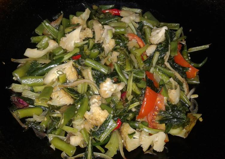 Resep Cah brokoli + sayur hijau praktis yang simpel