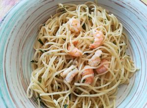 Una foto de Linguini con camarones