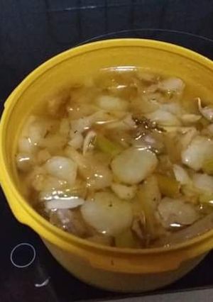 Una foto de Patatas de Jerusalén o tupinambo fritas en escabeche
