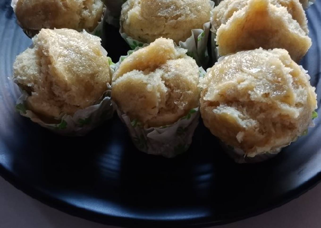Bolu pisang kukus mekar