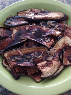 Una foto de Berenjenas en salsa agridulce