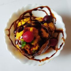 A picture of Mango Ice Cream.