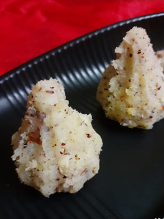 A picture of Coconut Modak.