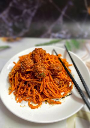 A picture of Spaghetti And Meatballs.